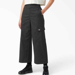 Dickies Women’s regular Fit Cargo pants